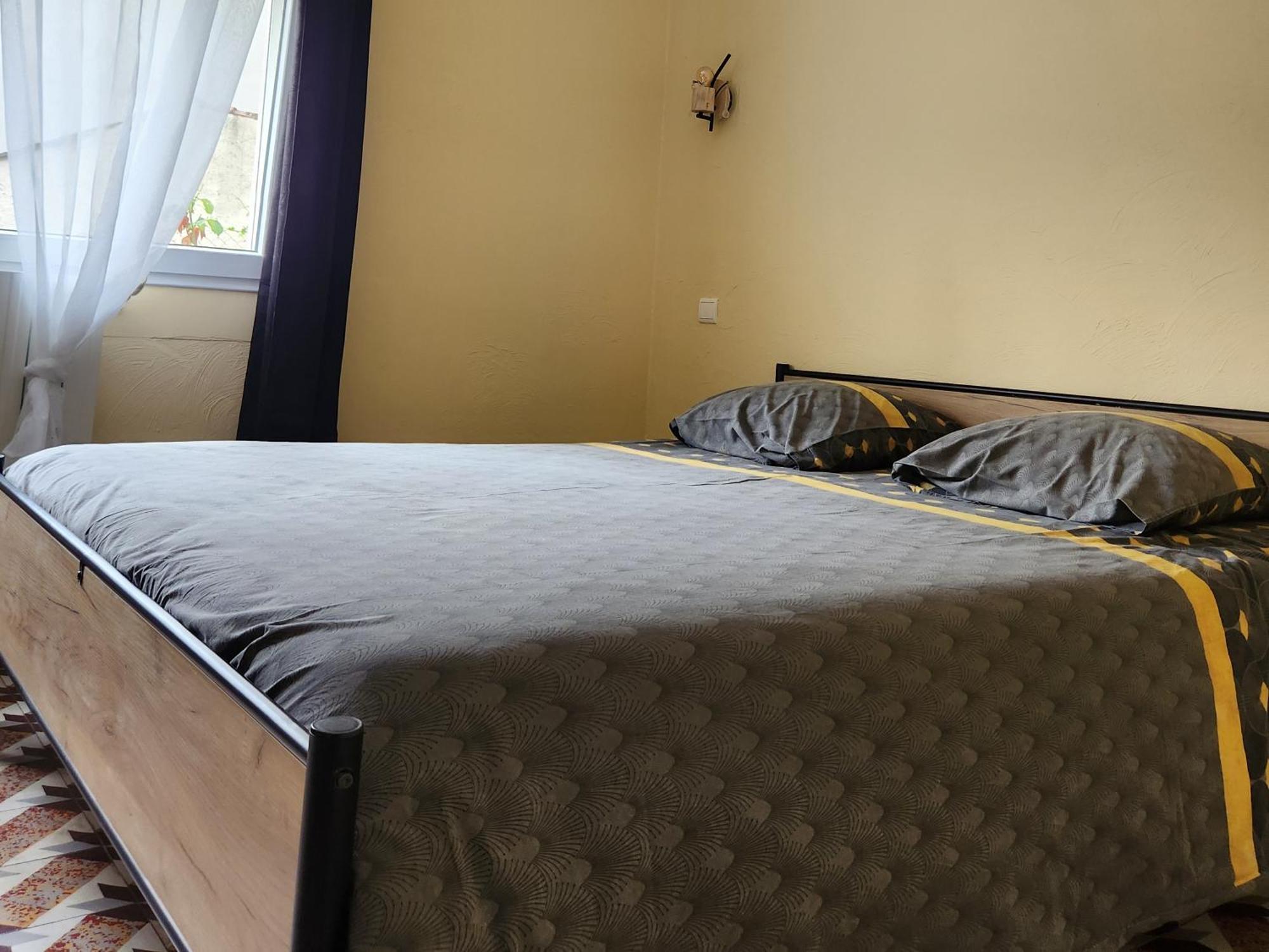 Les Belles Nuits Bed and Breakfast Le Bousquet-d'Orb Εξωτερικό φωτογραφία